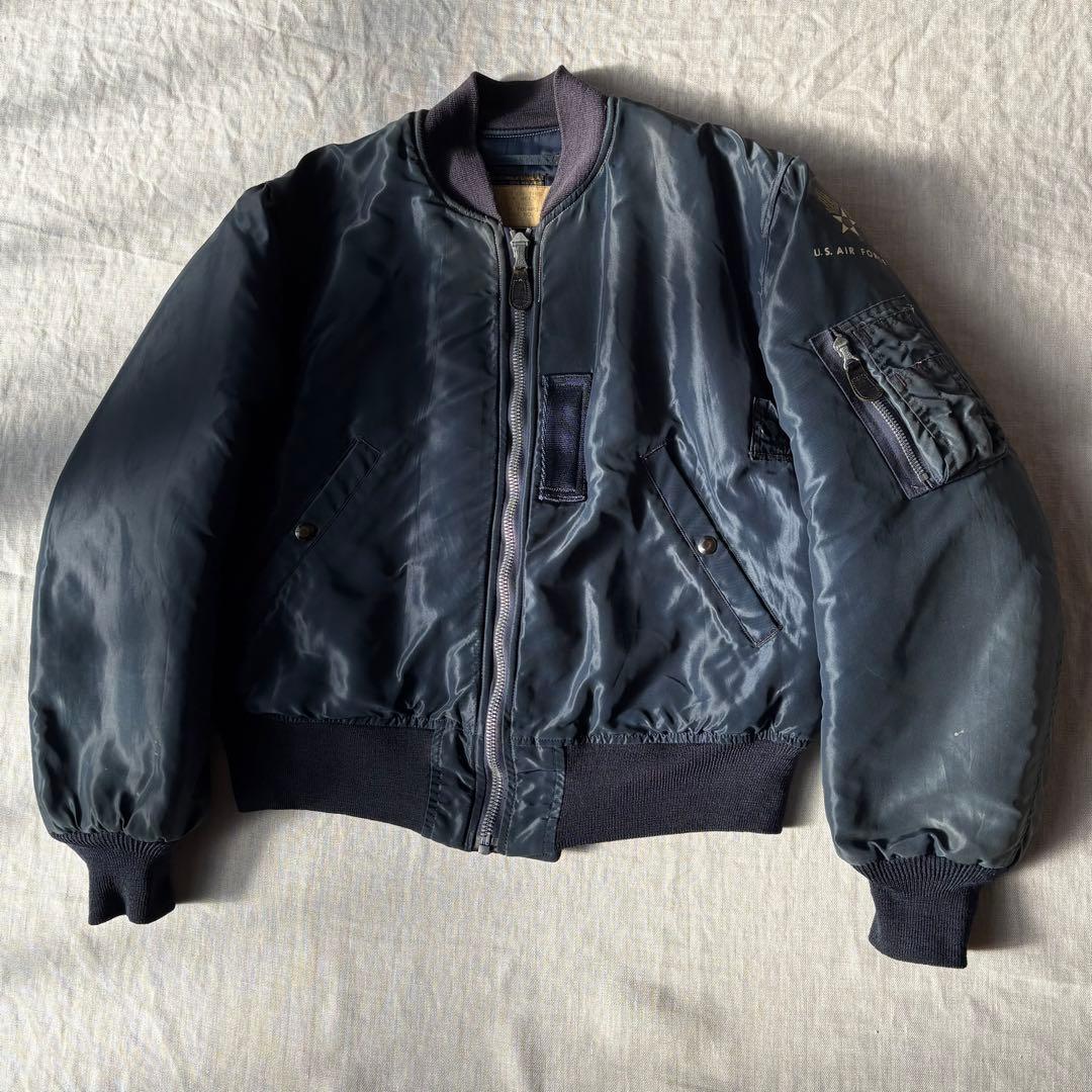 名作 バズリクソンズ B-15CフライトジャケットMA-1 M13184 紺色