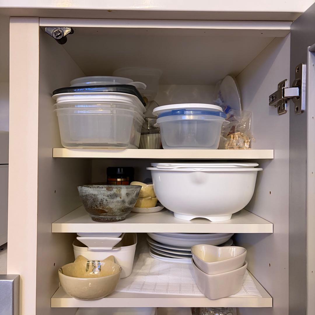 シルバー食器棚・キッチンカウンター