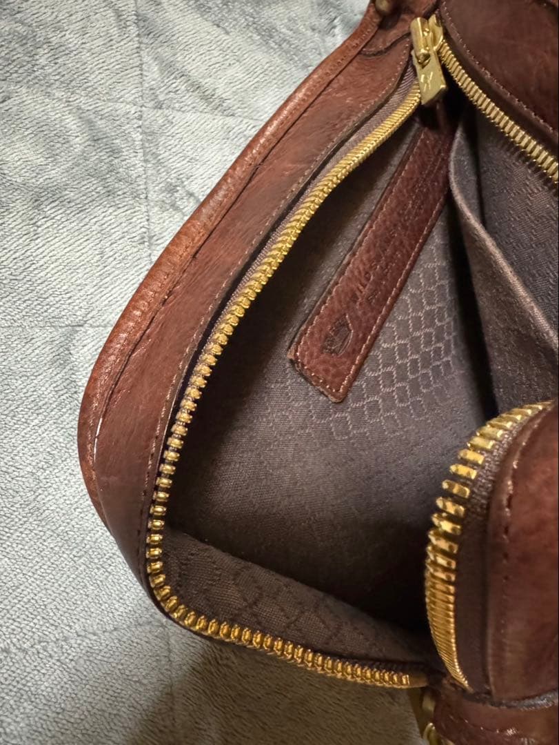 ワイルドスワンズ ミネルバボックス コリアー 状態良好