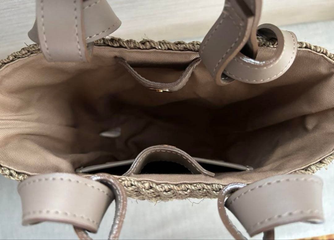 ヴィオラドーロ　レザーポケットかごバッグ　アバカ