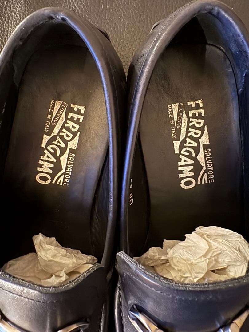使用1-2回 Salvatore Ferragamo 黒 ローファー