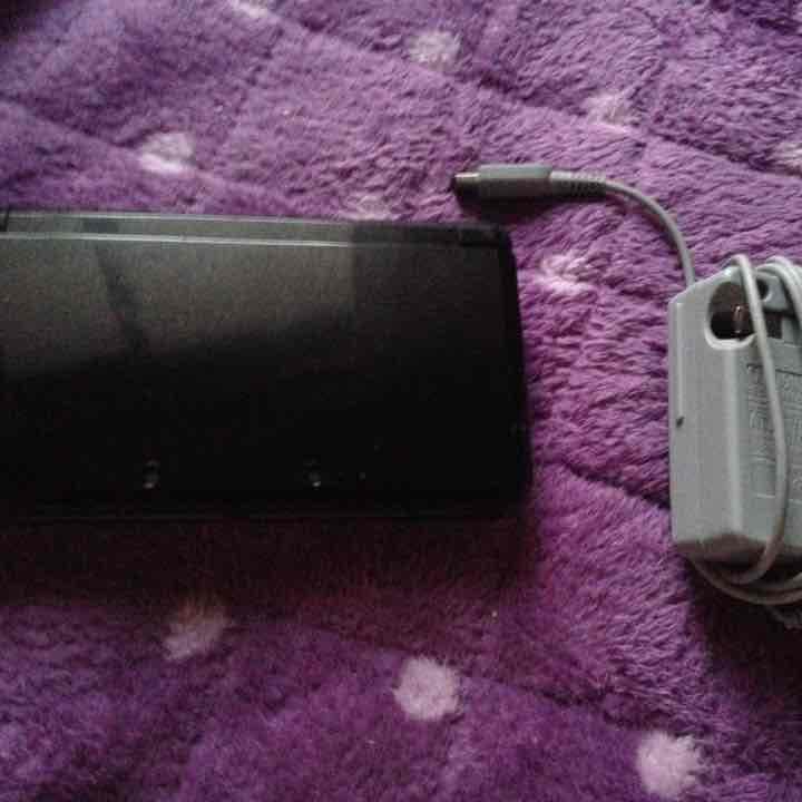 3DS 充電器つき
