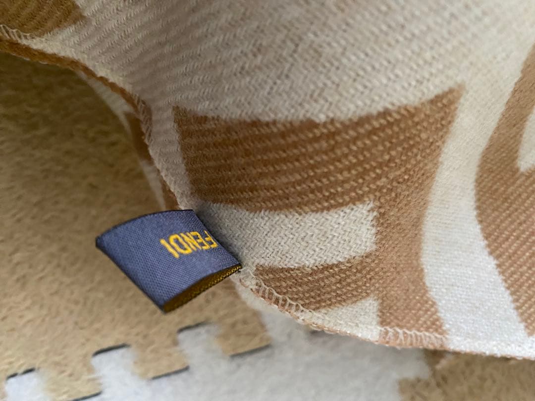 FENDI（フェンディ）マフラー ズッカ柄