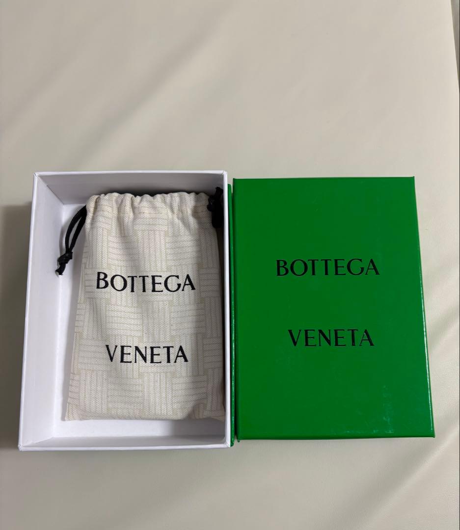 BOTTEGA VENETA シリコンケース ダークグリーン