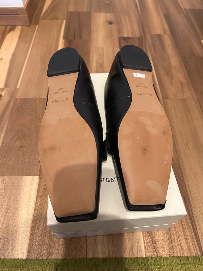 週末限定お値下げ⭐️4000円off❣️チェンバー　パンプス