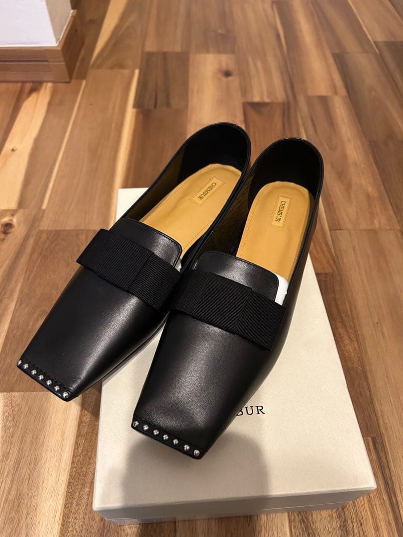 週末限定お値下げ⭐️4000円off❣️チェンバー　パンプス