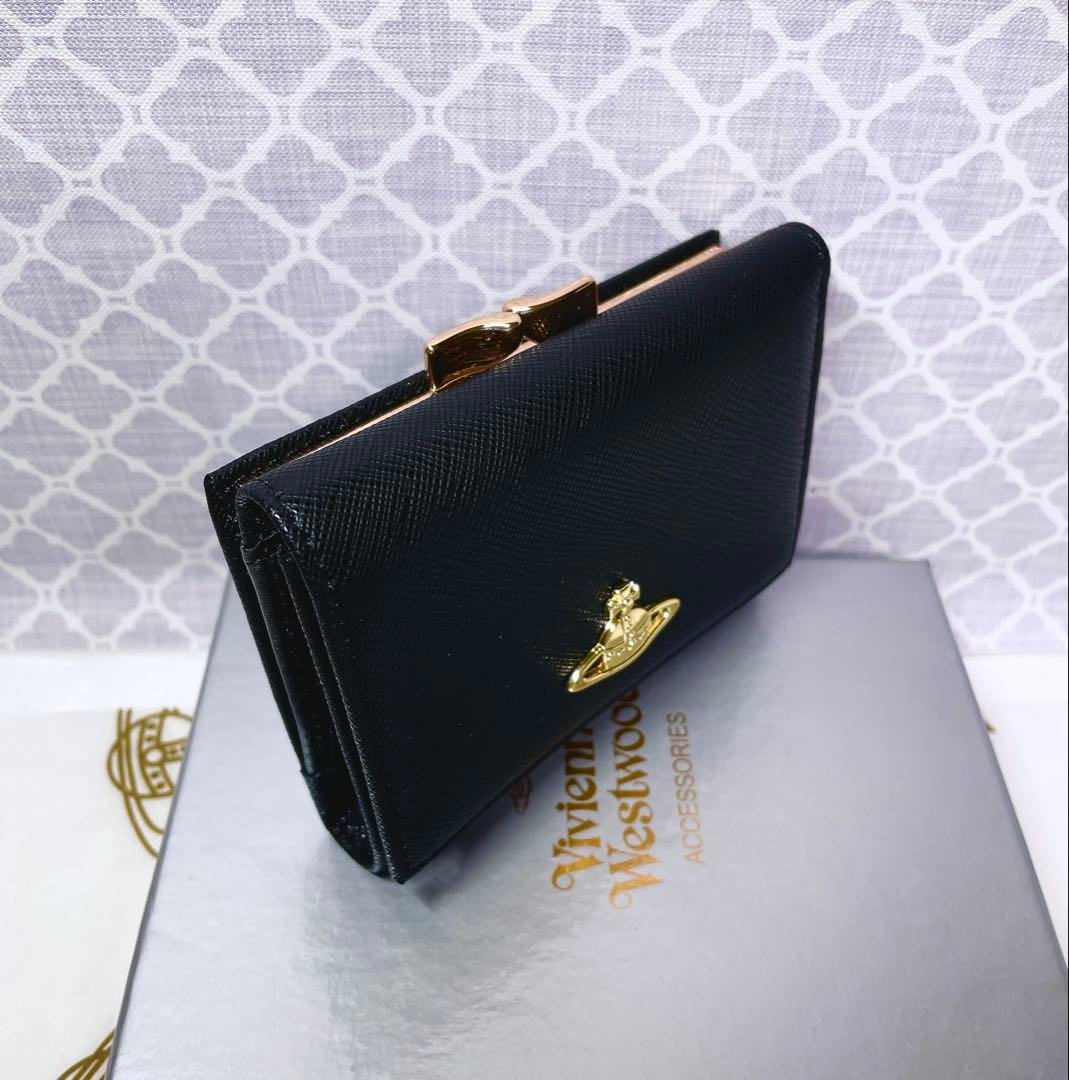 【大人気♡ショッパー付】新品 ヴィヴィアン・ウエストウッド　三折り財布 黒