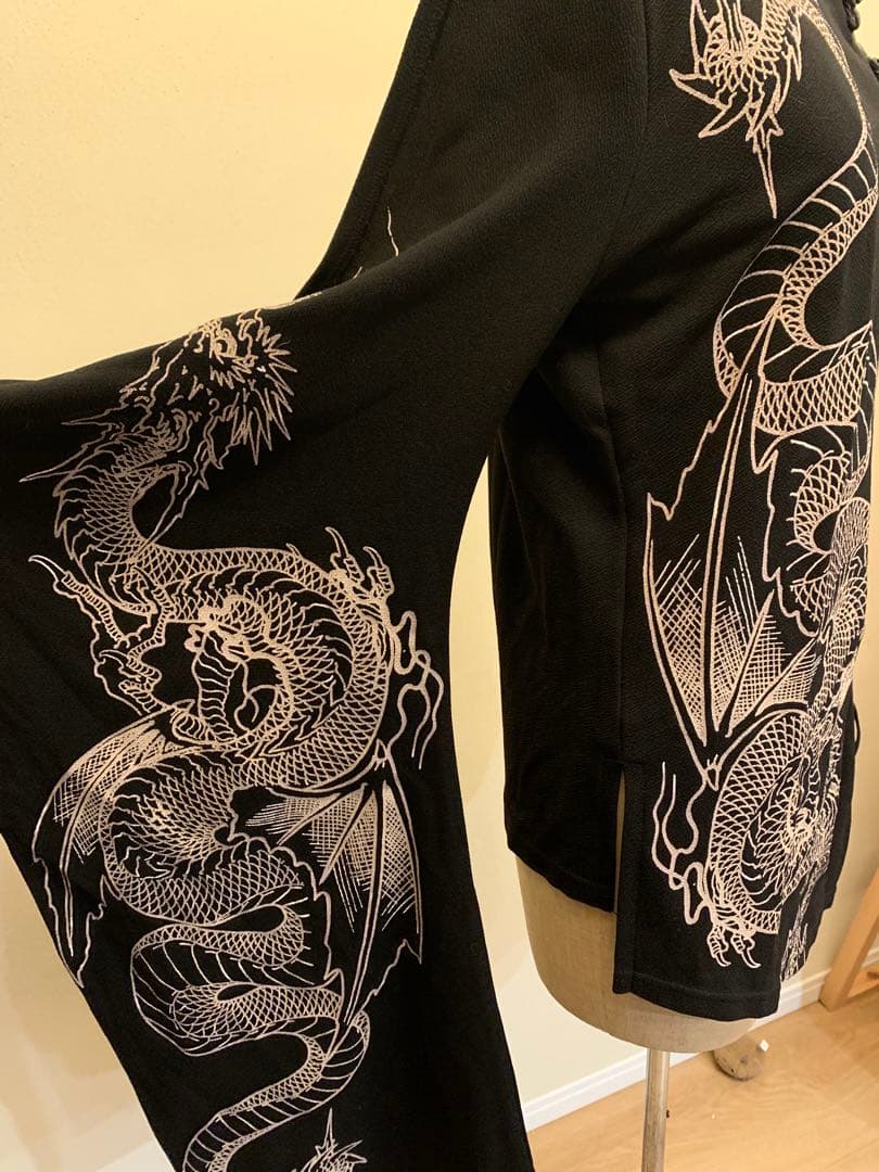 ドラゴンプリント　フレアスリーブチュニック