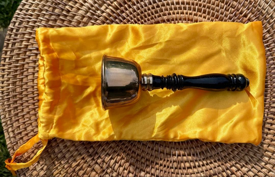 カレン　キングストンの空気浄化ベル　Karen Kingstonヨガ瞑想　レイキ