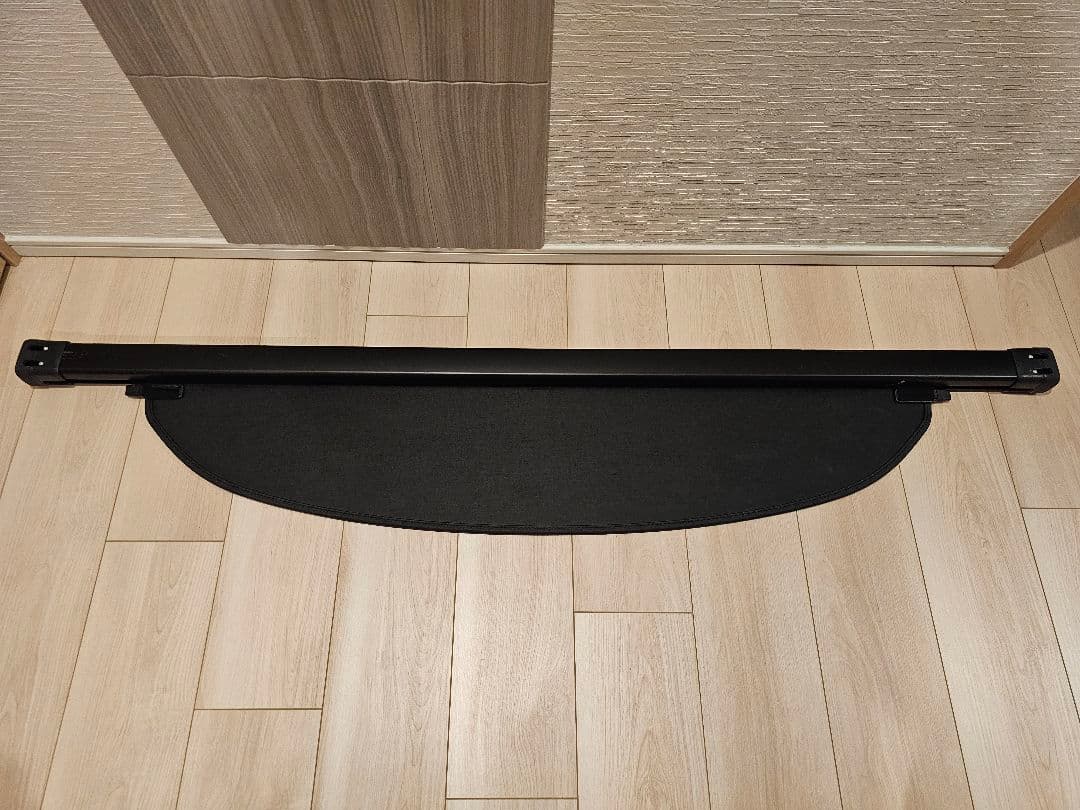 【純正】トノカバー ブラック　ハリアー60系前期