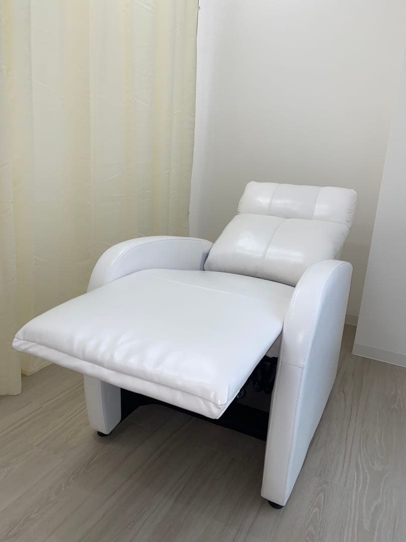 ネイル・アイラッシュ用ラウンジチェアDX ホワイト　施術台