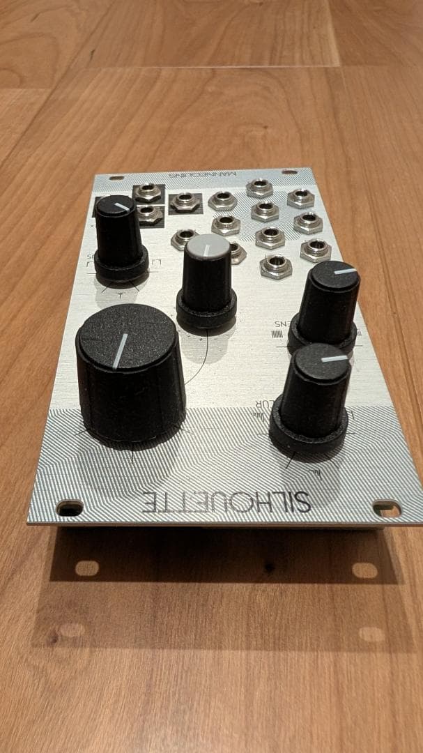 Mannequins / Silhouette モジュラーシンセ