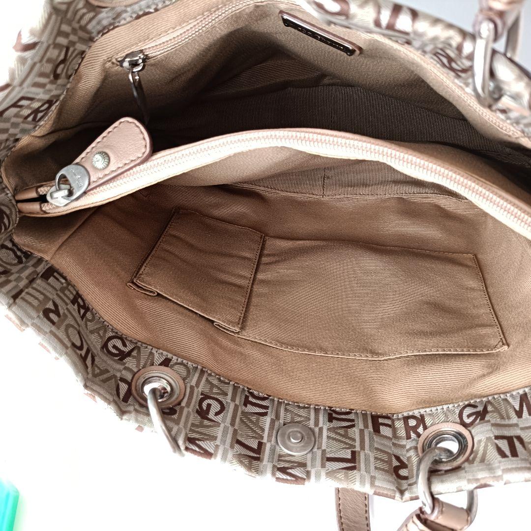 【美品】フェラガモ ロゴ キャンバス トートバッグ プリント