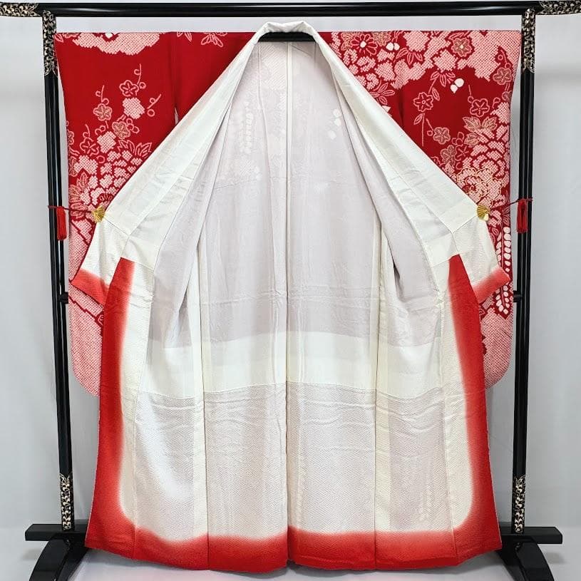 ゆりのはな　本振袖　総絞り　金駒刺繍　金彩入り　花柄　赤色系　正絹　K401