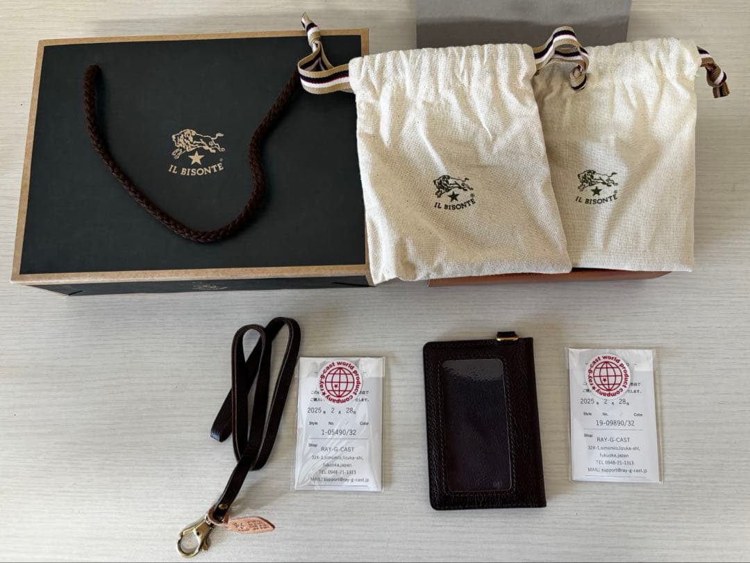 【新品未使用品】イルビゾンテ　カードケース　ネックレス