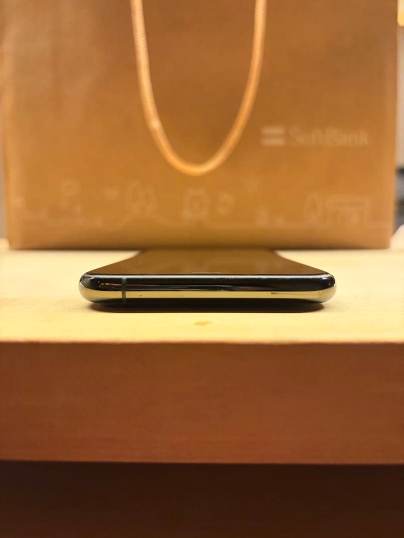 iPhone 11 Pro ミッドナイトグリーン256GB SIMフリー 本体