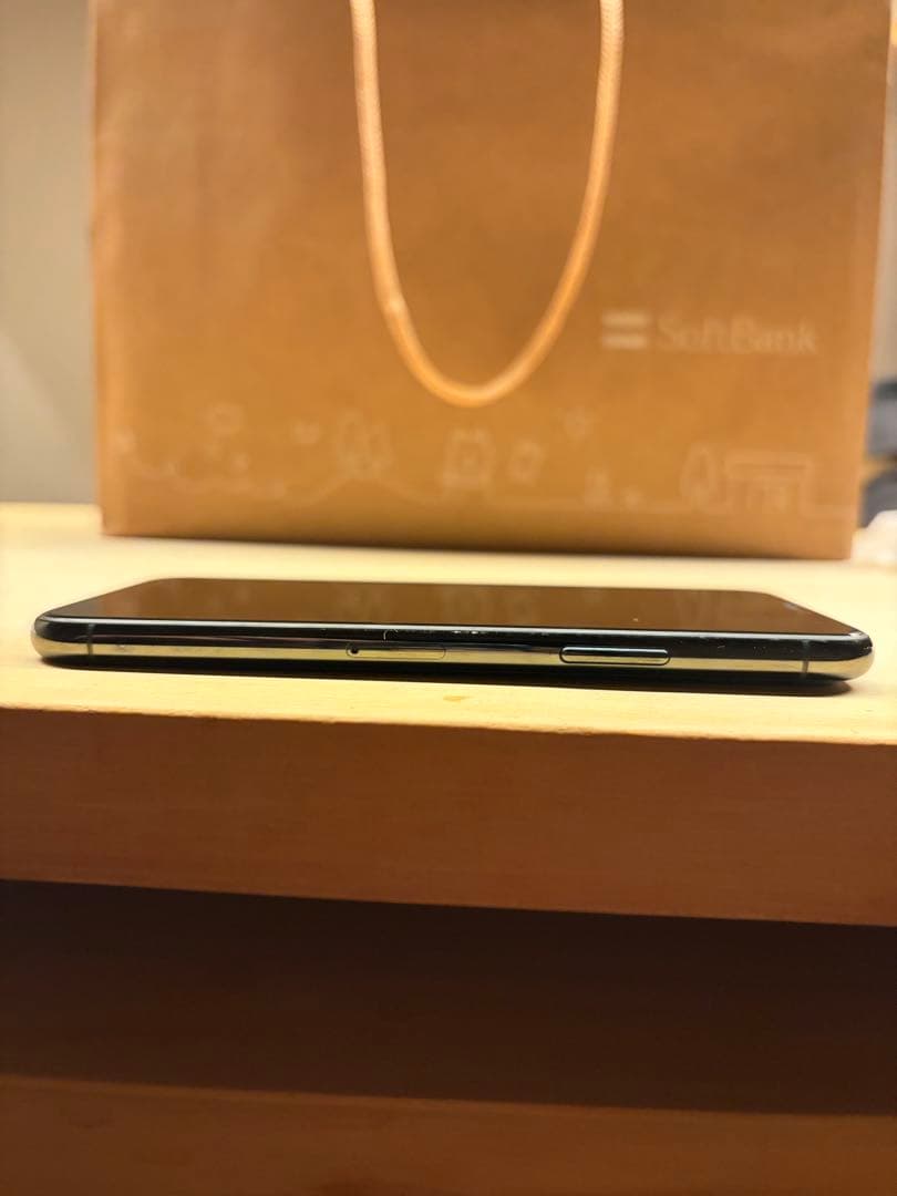 iPhone 11 Pro ミッドナイトグリーン256GB SIMフリー 本体