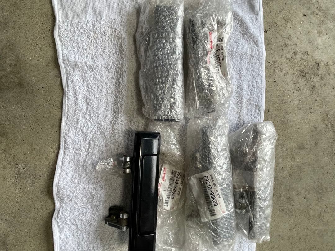 ハンドル ASSY 69230-60030 黒