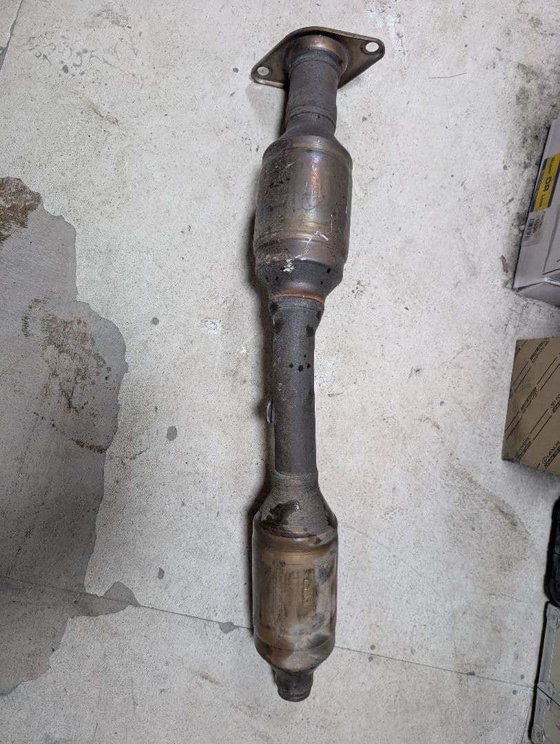 プリウス　20系 触媒 GD3 EA6