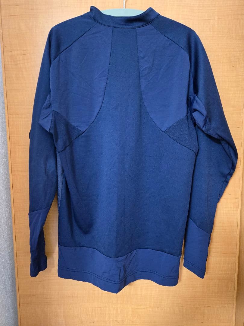 New Balance上下セット　 ストライプ長袖ウォームアップウェア