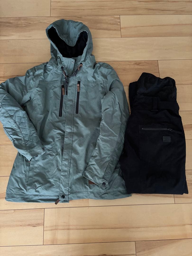 ONEILL グリーン ジャケット パンツセット　スノーボードウェア　 XL