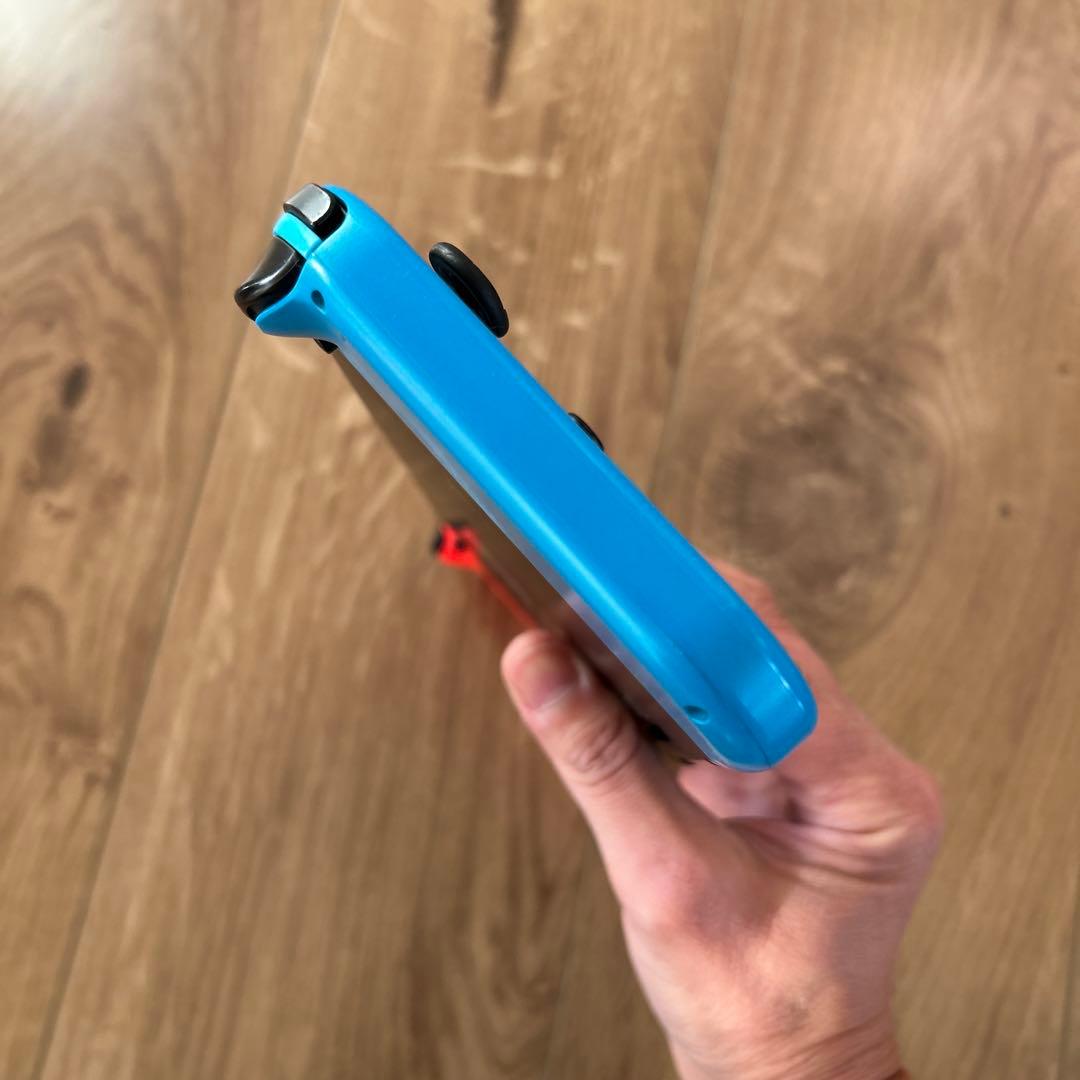 Nintendo Switch本体セット　任天堂　ジョイコン付き