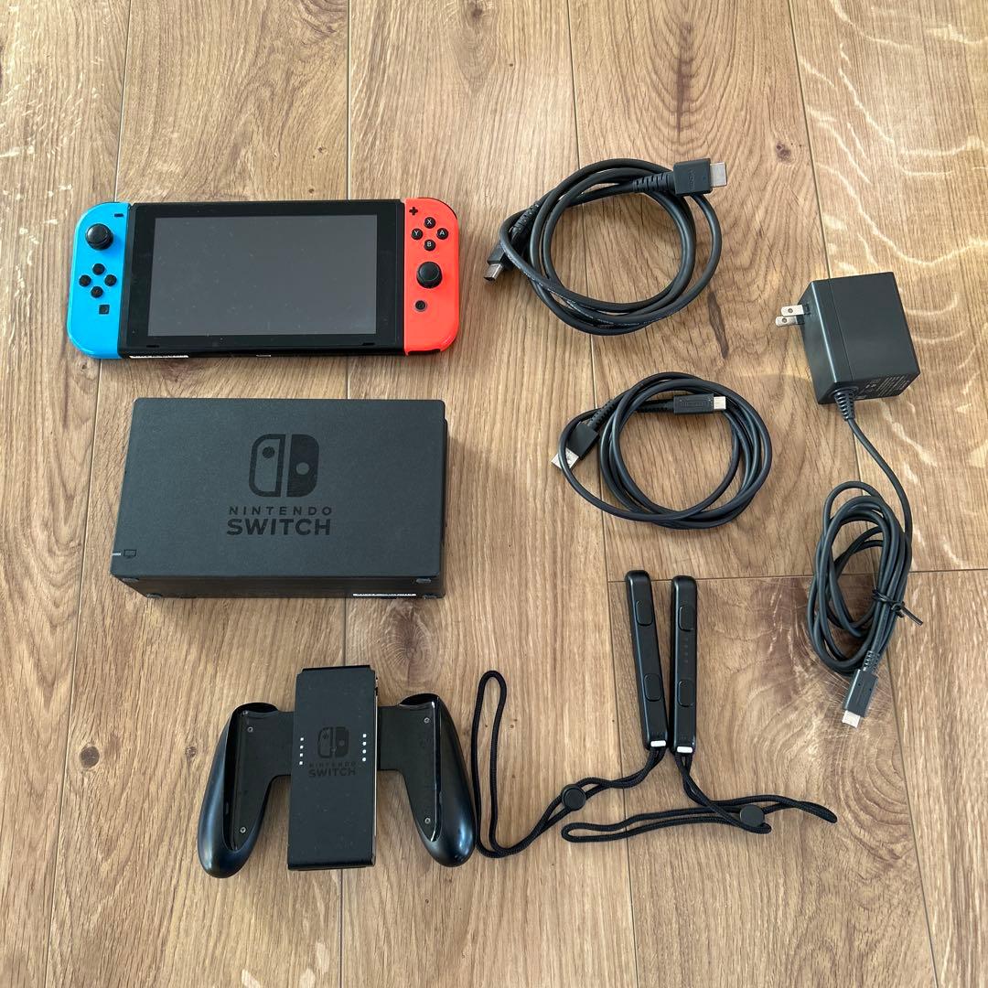 Nintendo Switch本体セット　任天堂　ジョイコン付き