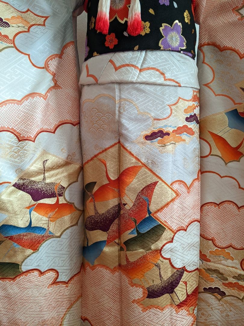 ✨特選お誂え お振袖【駒刺繍 雲取り飛鶴文 金彩　正絹】結婚式 卒業式 成人式