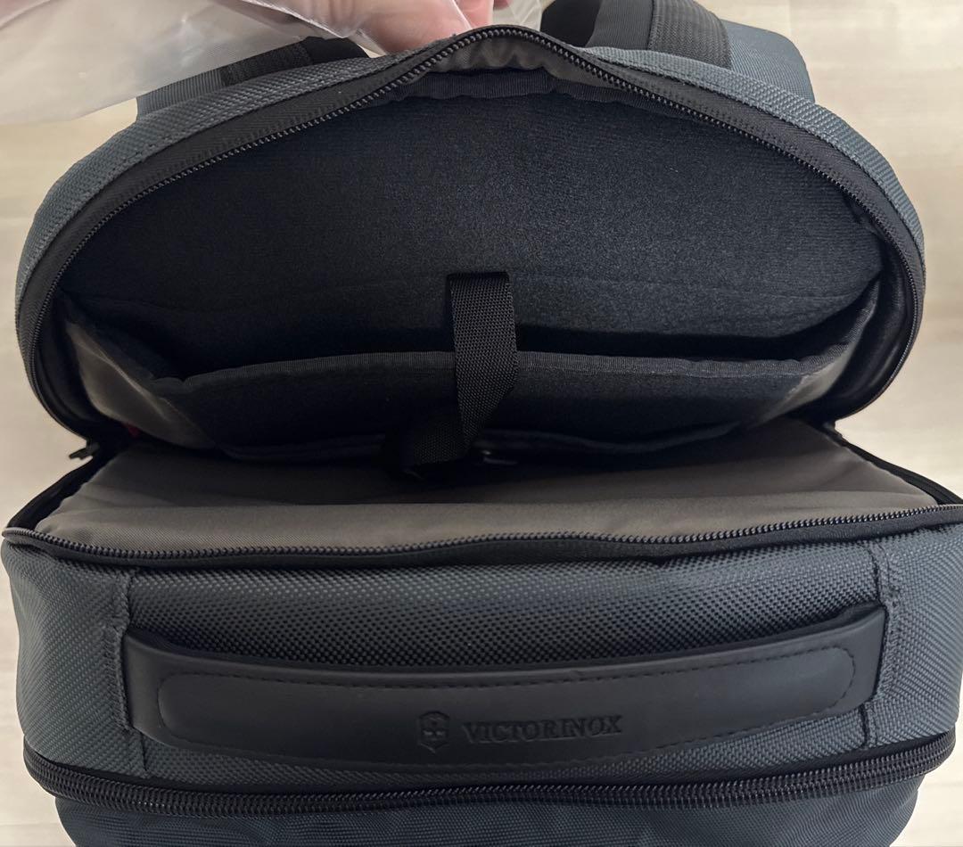Victorinox ALTMONT エッセンシャルラップトップ　バックパック