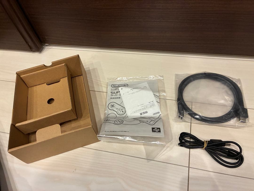 【美品】Nintendo ニンテンドークラシックミニ スーパーファミコン