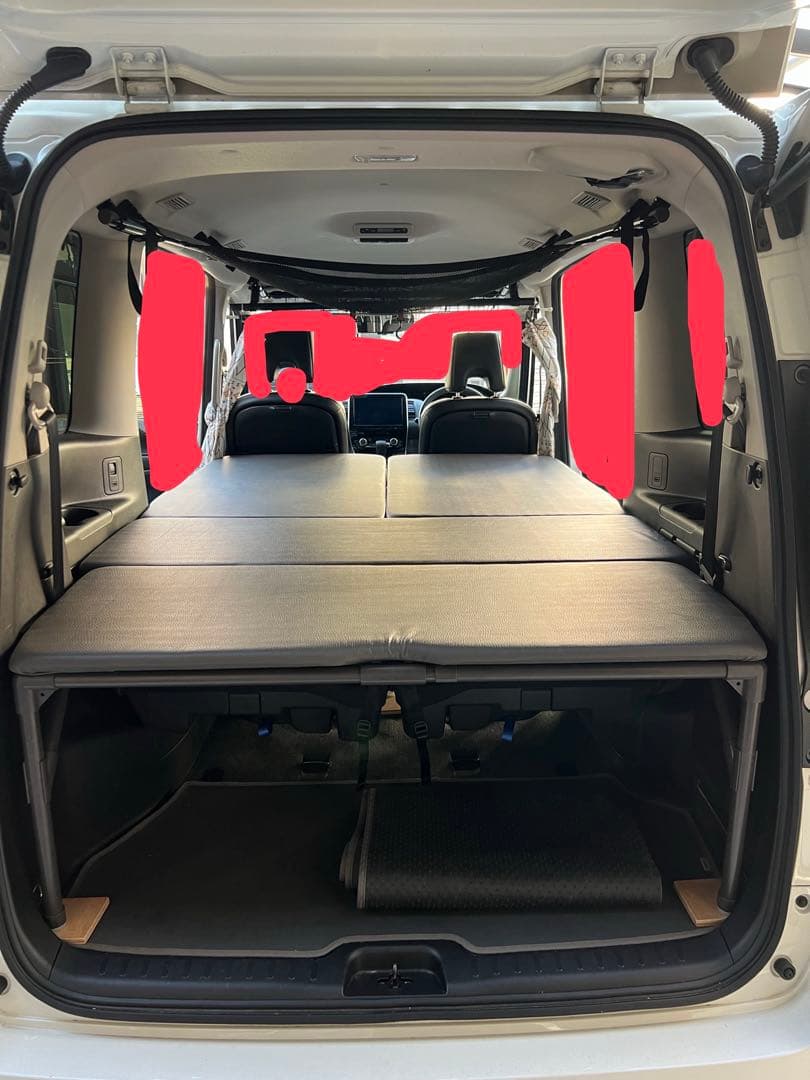 セレナc27ハンドメイド車中泊ベッド。