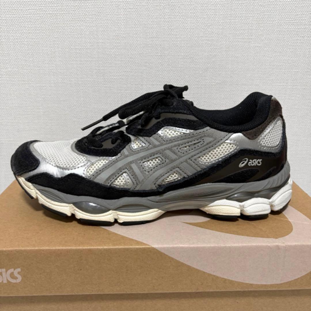 【ASICS　アシックス】GEL-NYC ゲル-エヌワイシー　24.5㎝