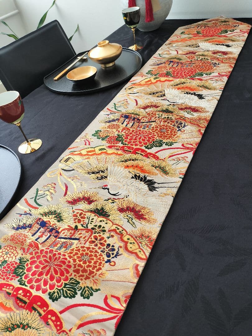 A836豪華刺繍‼️花嫁衣装帯‼️テーブルランナー1ｍ79cm