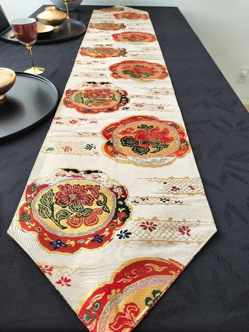 A836豪華刺繍‼️花嫁衣装帯‼️テーブルランナー1ｍ79cm