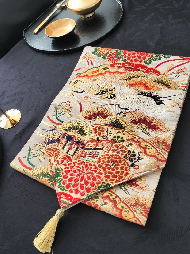 A836豪華刺繍‼️花嫁衣装帯‼️テーブルランナー1ｍ79cm
