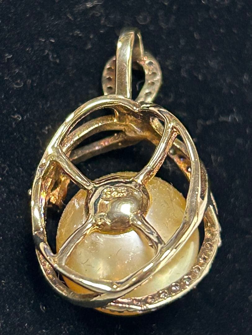 大粒 南洋白蝶真珠 パールペンダントトップ シャンパンゴールド