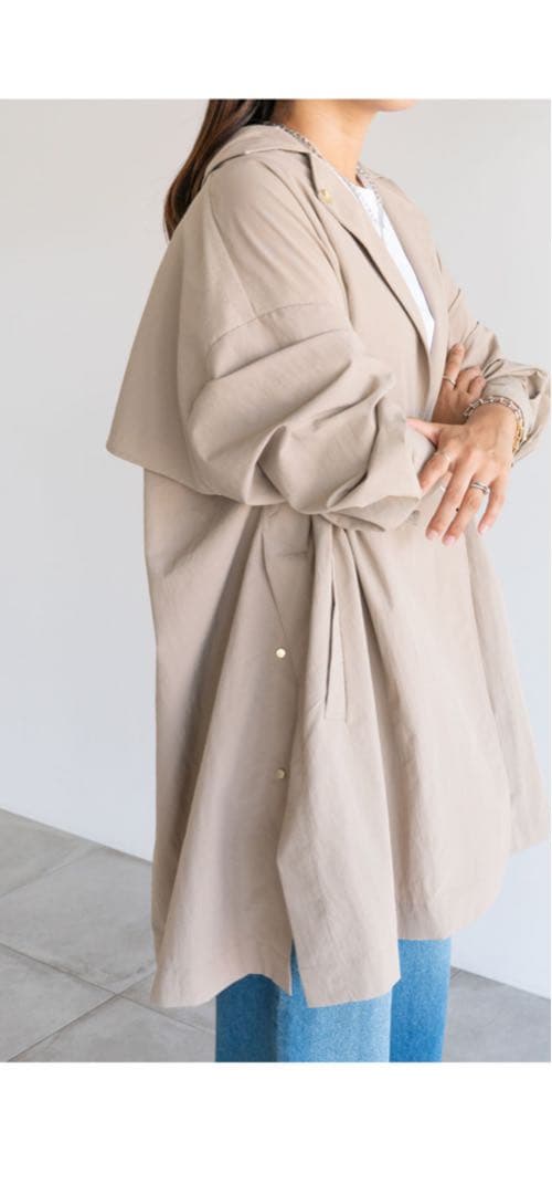 I NEED MORE SHOES harukaコラボＡラインナイロンコート