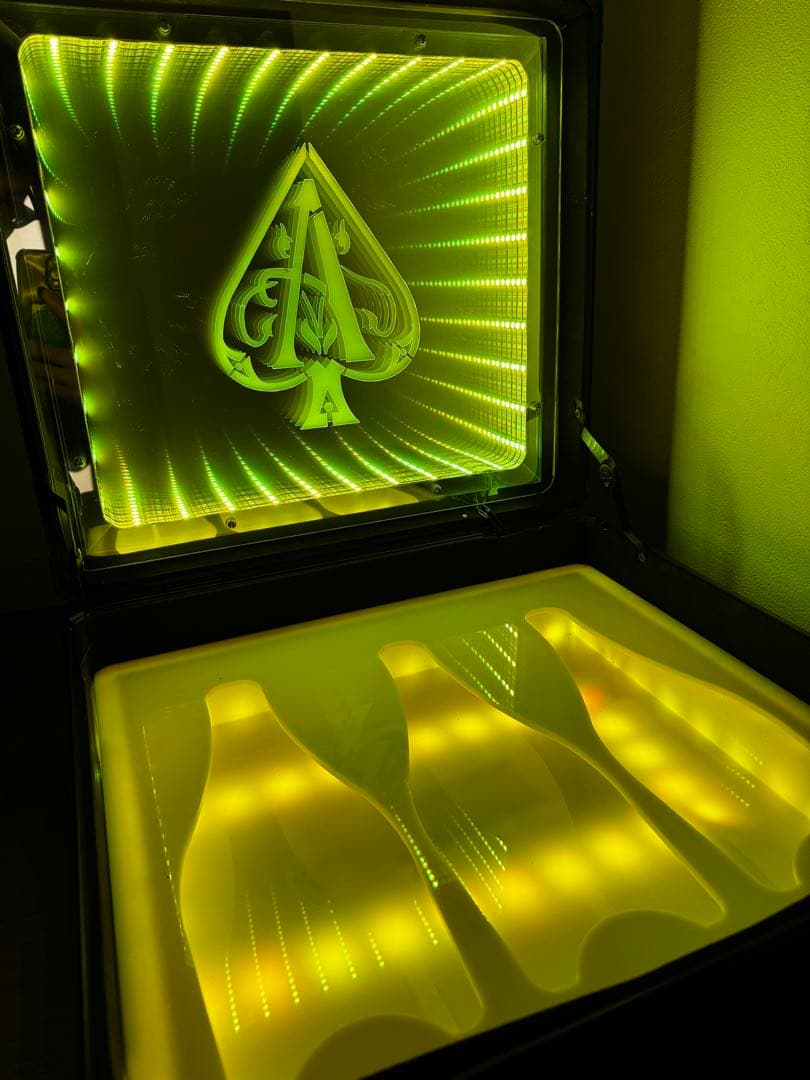 シャンパン ケース LED アルマンド アタッシュケース