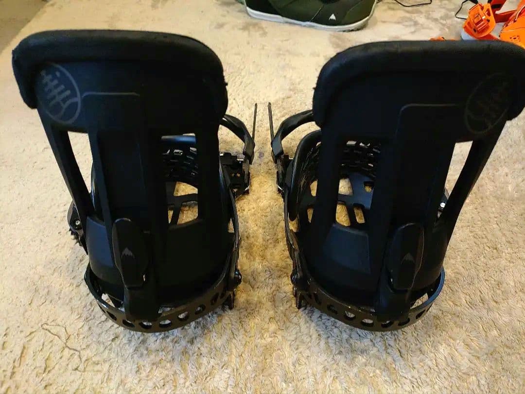 バートン ヒッチハイカー スプリット ビンディング M