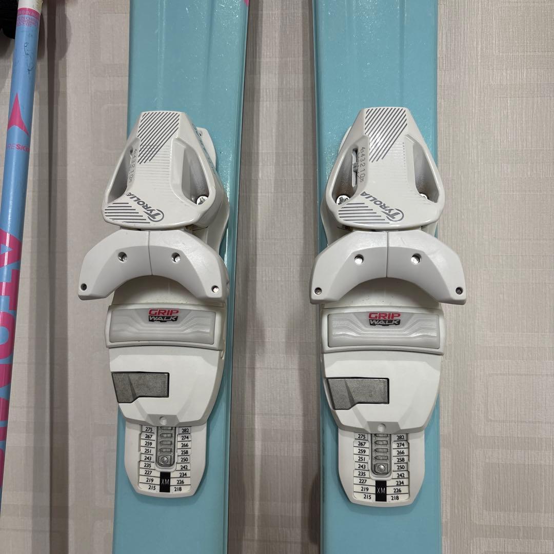 ぴーちゃん　HEAD JOY スキー板とATOMICポールセット