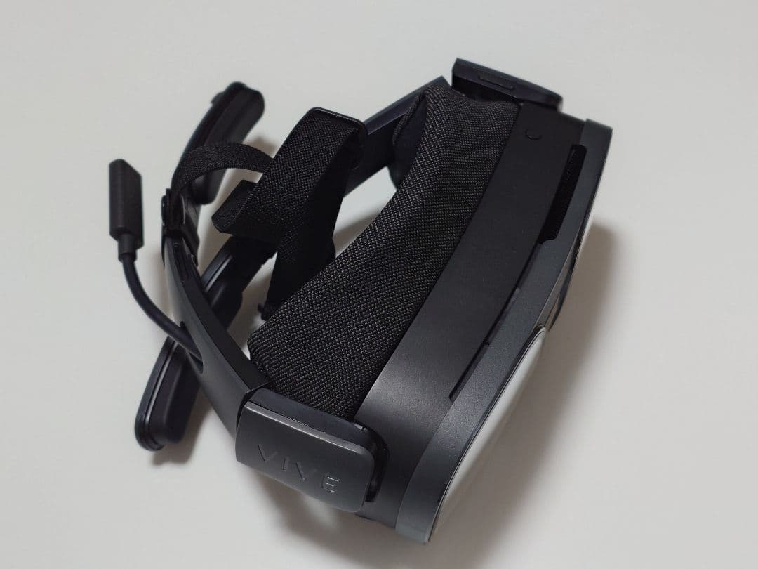 HTC VIVE XR Elite ＋ デラックスパックオプションパーツ付き