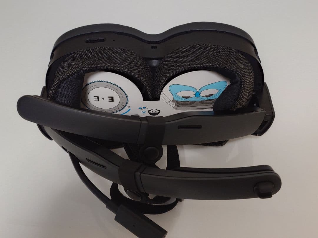 HTC VIVE XR Elite ＋ デラックスパックオプションパーツ付き