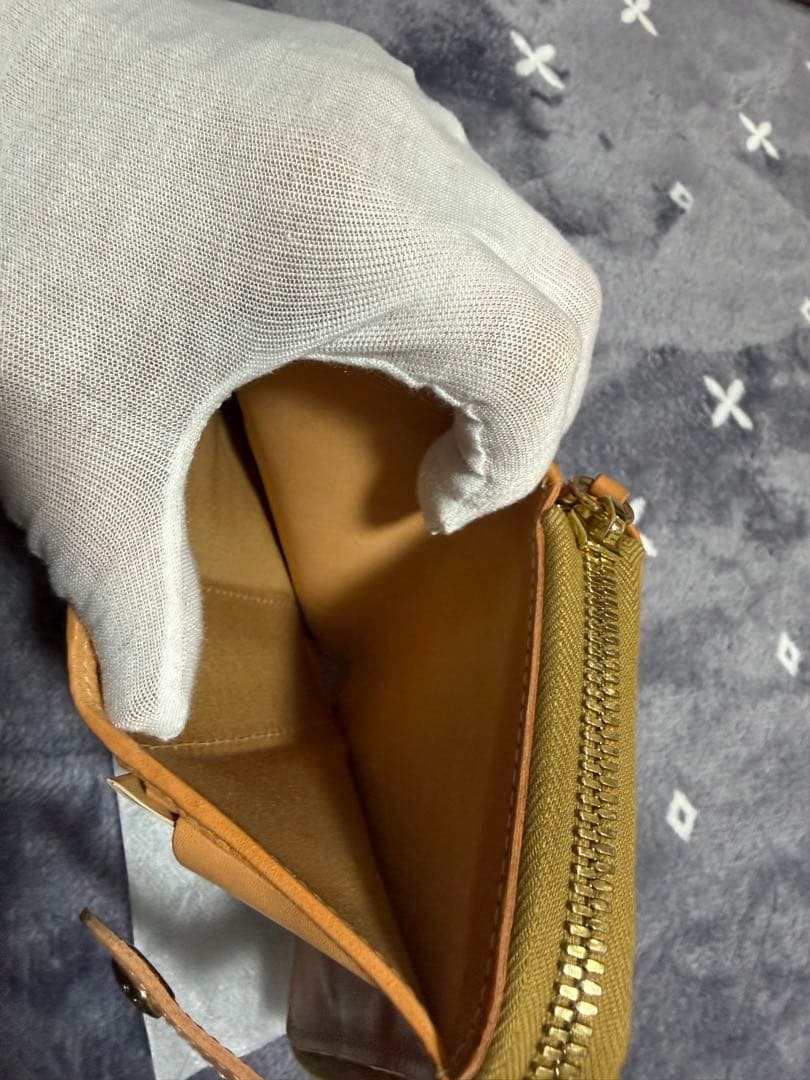 IL BISONTE ベージュ 折り財布