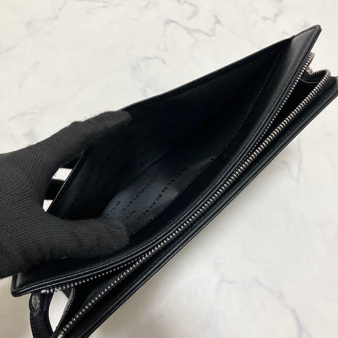 BURBERRY✨バーバリー　クラッチバッグ　レザー