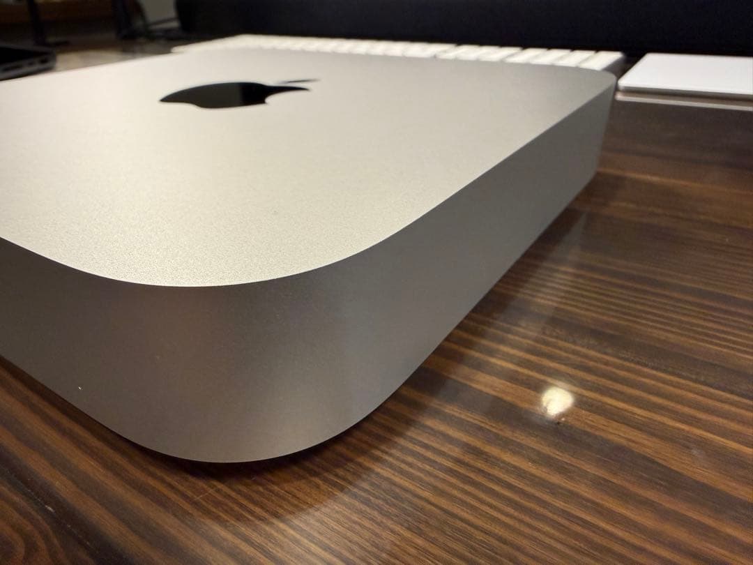 Mac mini M1 (2020) / メモリ8GB / SSD 256GB