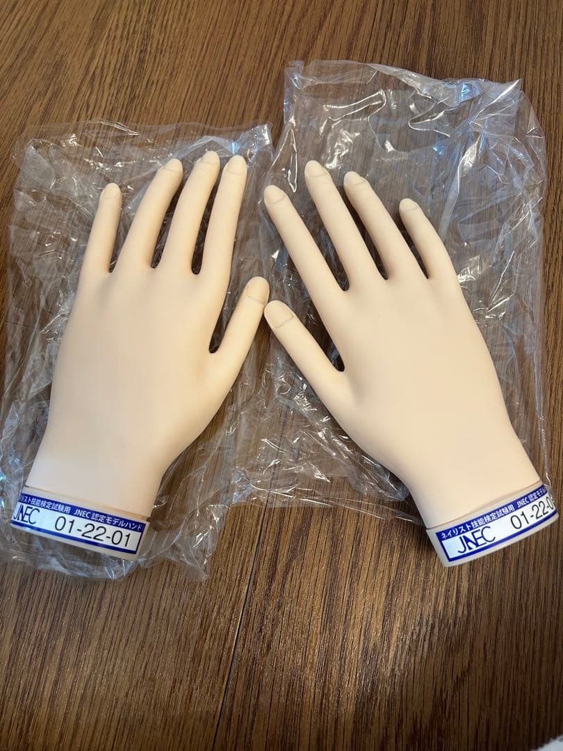 JNEC認定モデルハンド +ネイルチップ・キューティクル・両面テープセット⑦