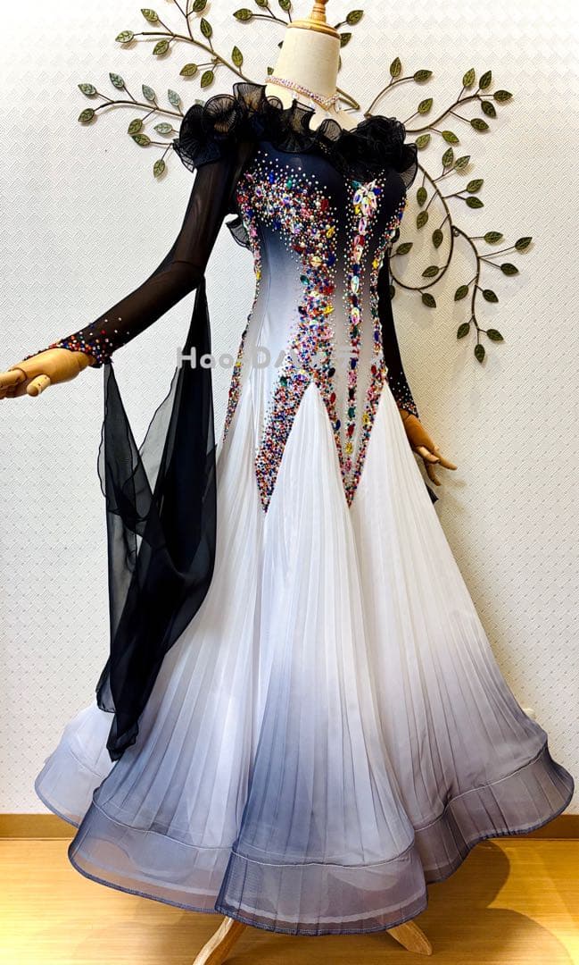 新品★ダンスドレス★スタンダード★社交ダンス★競技会★パーティー★白グレー黒