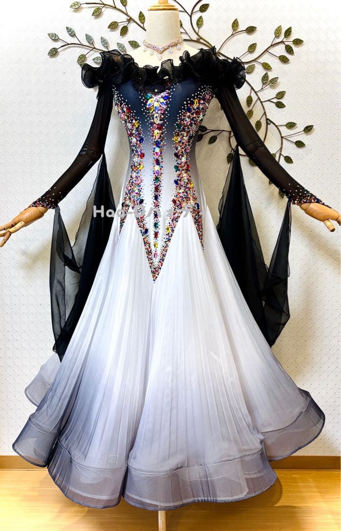 新品★ダンスドレス★スタンダード★社交ダンス★競技会★パーティー★白グレー黒