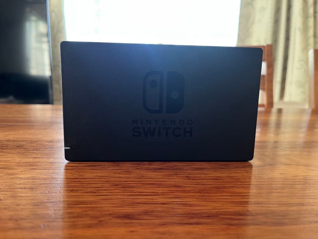 【美品】動作良好　Nintendo Switch本体+Joy-Con、ケース付き