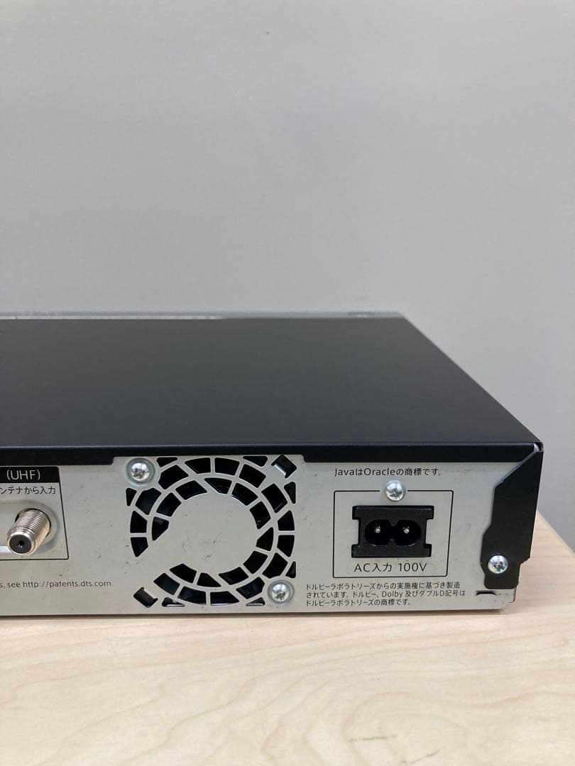 めっちゃ綺麗　シャープ　AQUOS ブルーレイ　BD-W 560